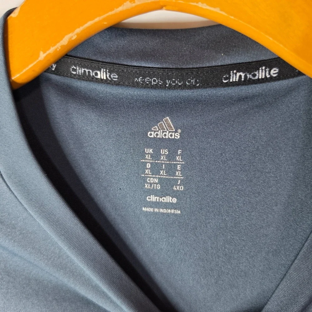 Adidas Climalite Shirt Mens XL Gray Short Sleeve Athletic Gym Tee Yellow Logo